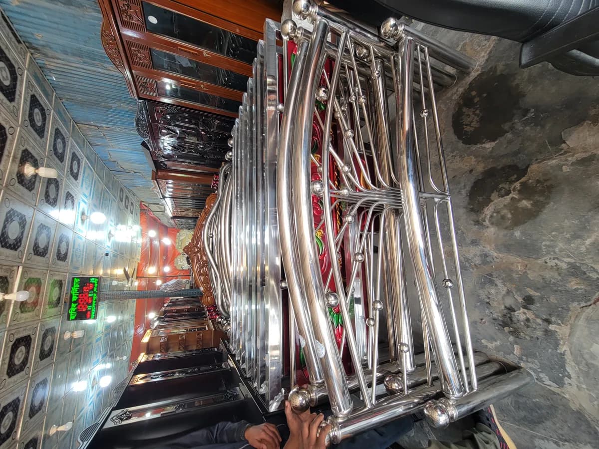 স্টেইনলেস স্টিলের খাট