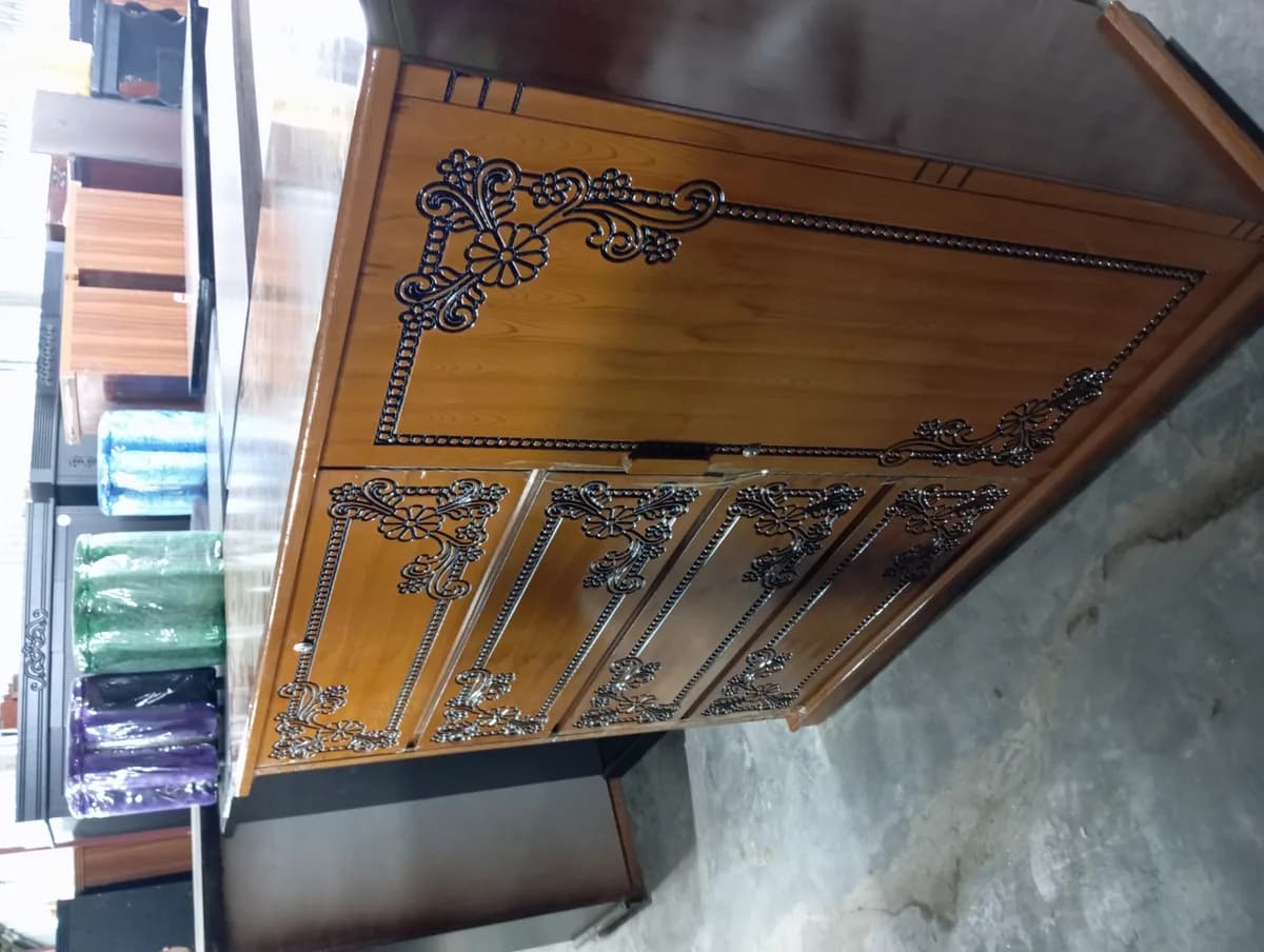 ওয়ারড্রোব বা কেবিনেট