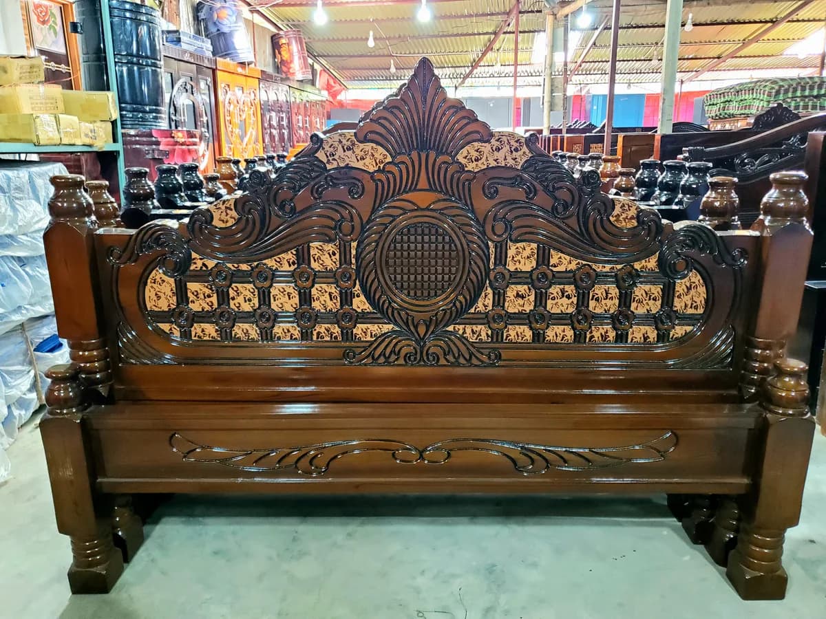 সেমি বক্স খাট