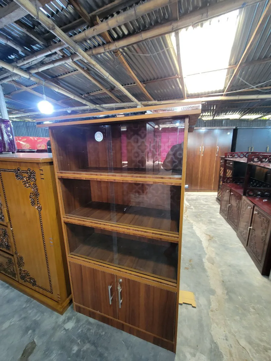 বুকশেলফ বা ডিসপ্লে র্যাক